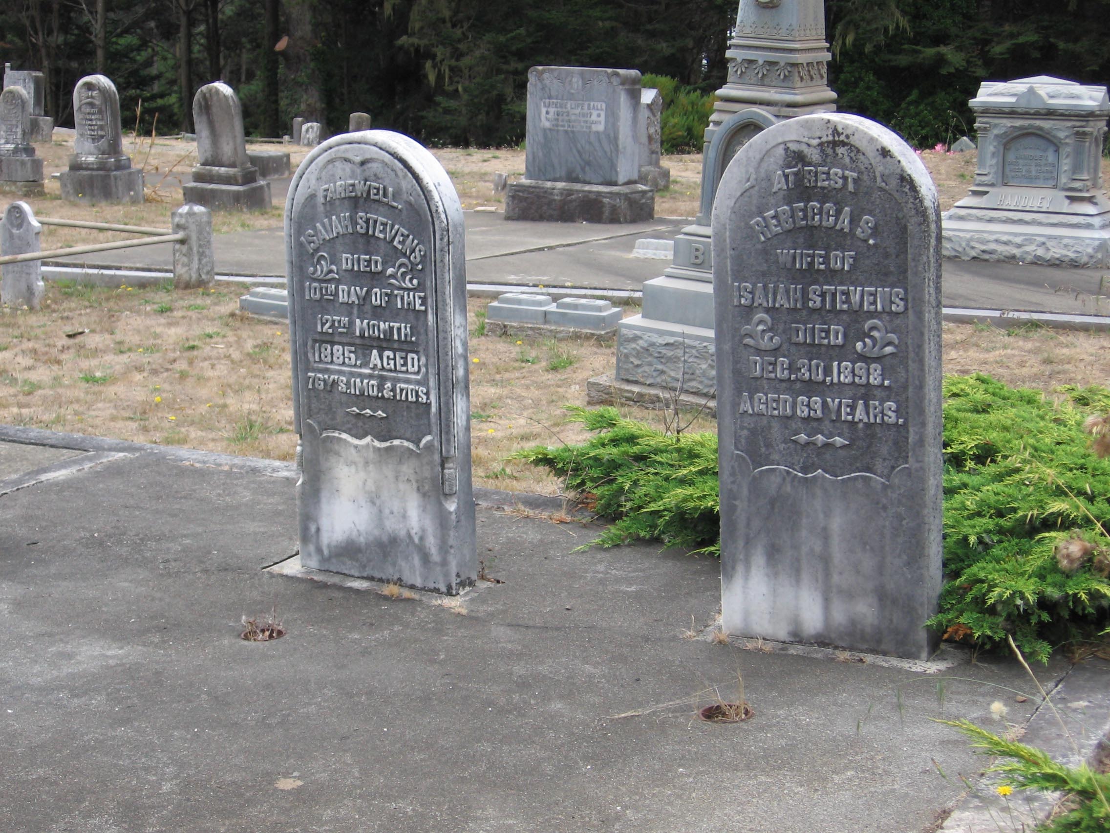 Isaiah_and_Rebecca_Stevens_LRIC_cemetery2.jpg